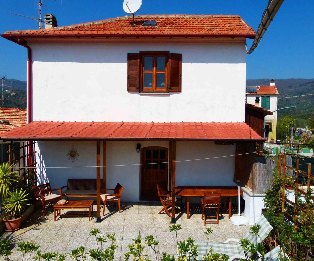 Villa Un Posto Al Sole Diano San Pietro Exterior foto