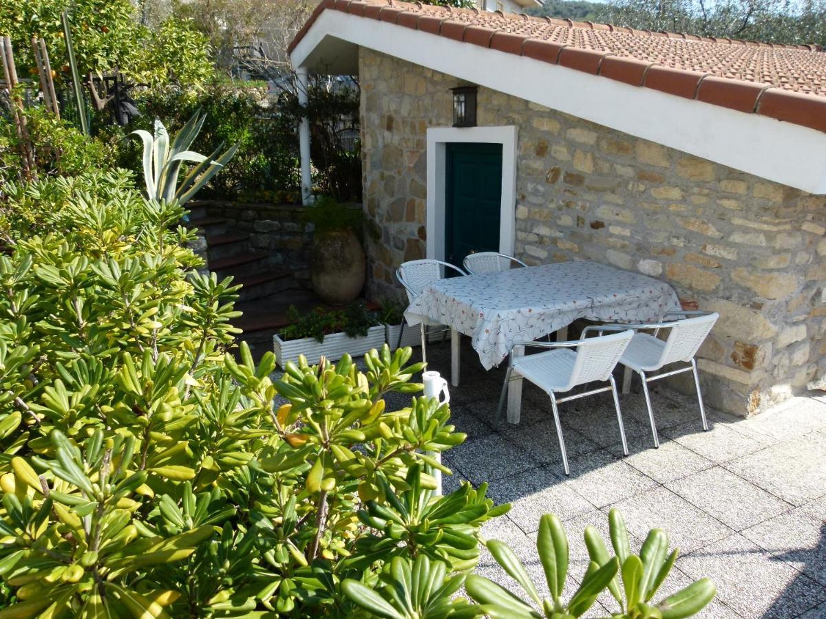 Villa Un Posto Al Sole Diano San Pietro Exterior foto