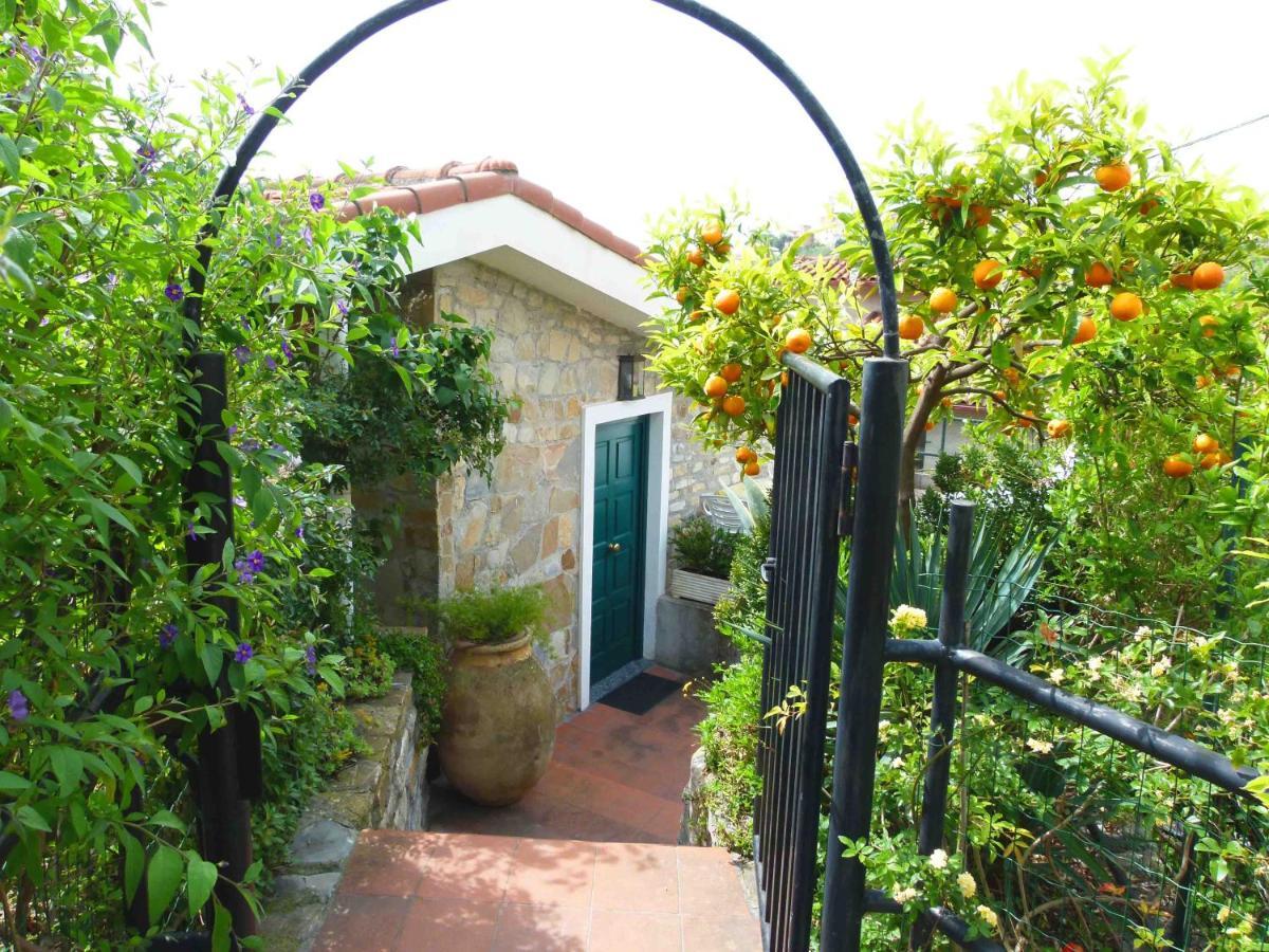 Villa Un Posto Al Sole Diano San Pietro Exterior foto